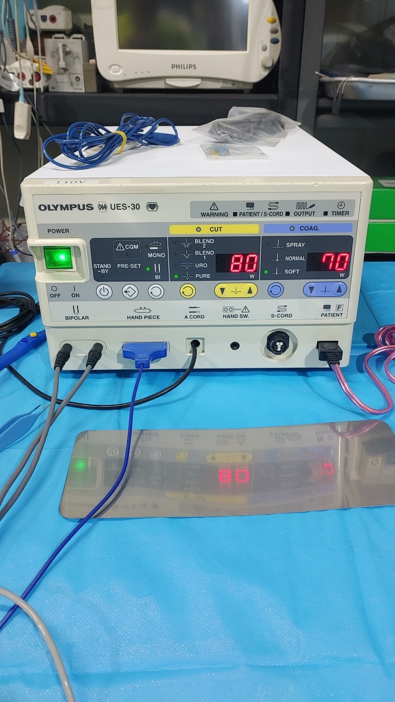 Olympus UES-30 Electrosurgical Generator