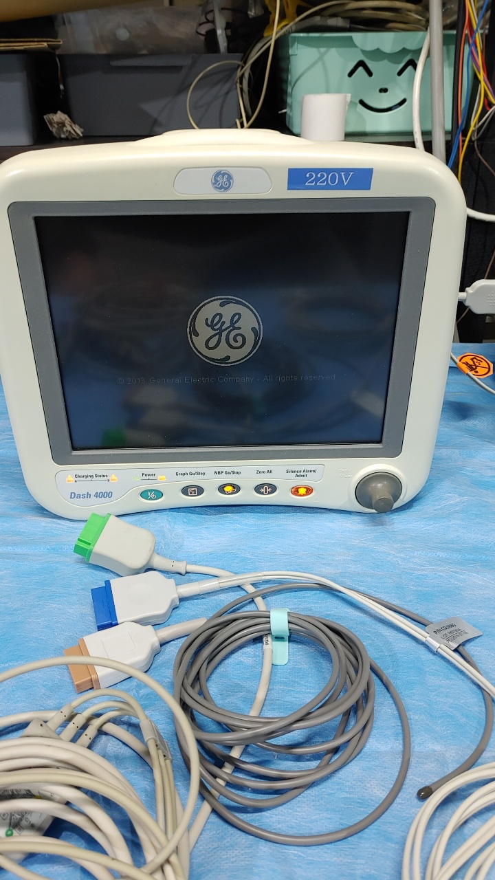 GE Dash 4000 Patient Monitor