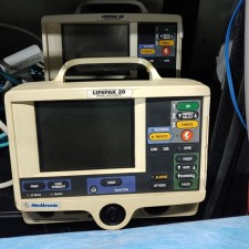 제세동기 Lifepak 20