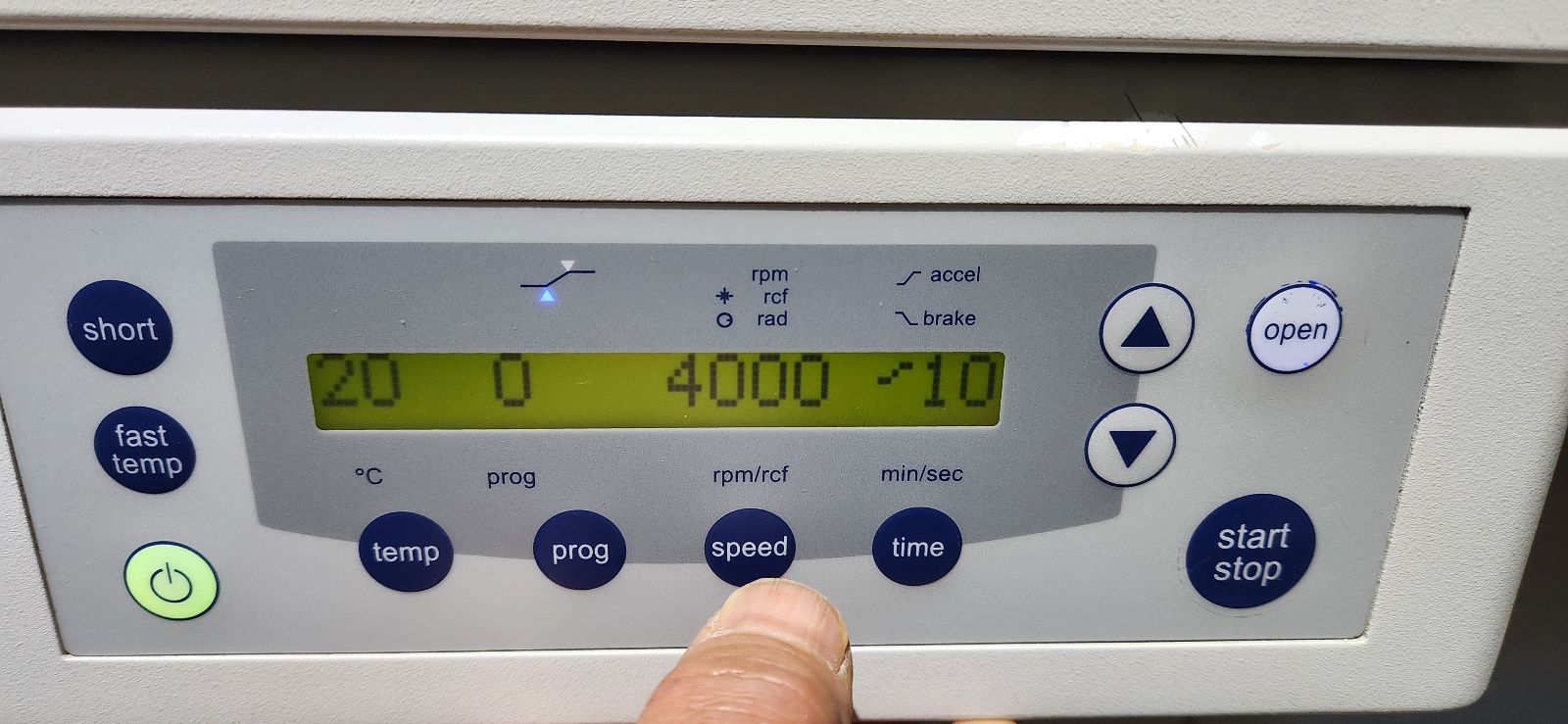 Eppendorf 5810R Refrigerated Centrifuge