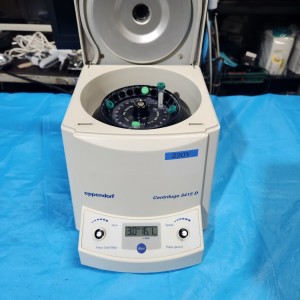 Eppendorf 5415 D Micro Centrifuge