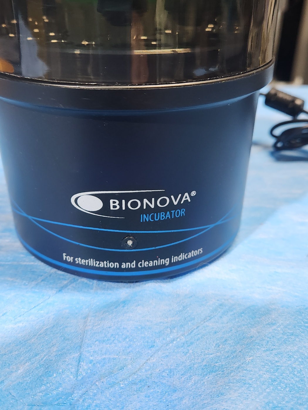 Bionova IC10/20 Dual incubator