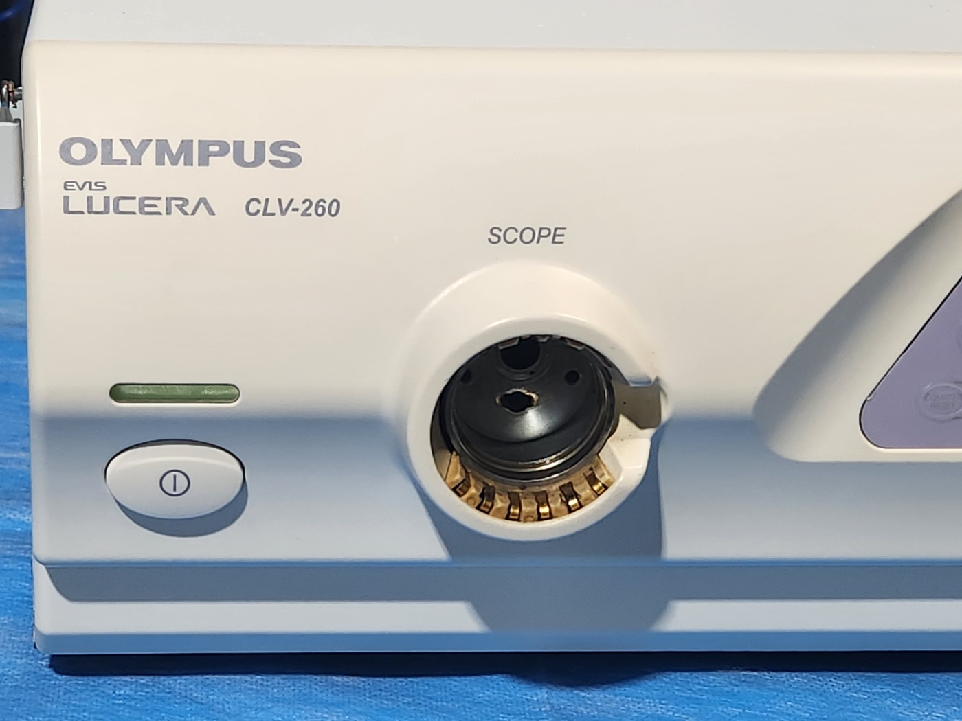 Olympus EVIS LUCERA CLV-260Light Source