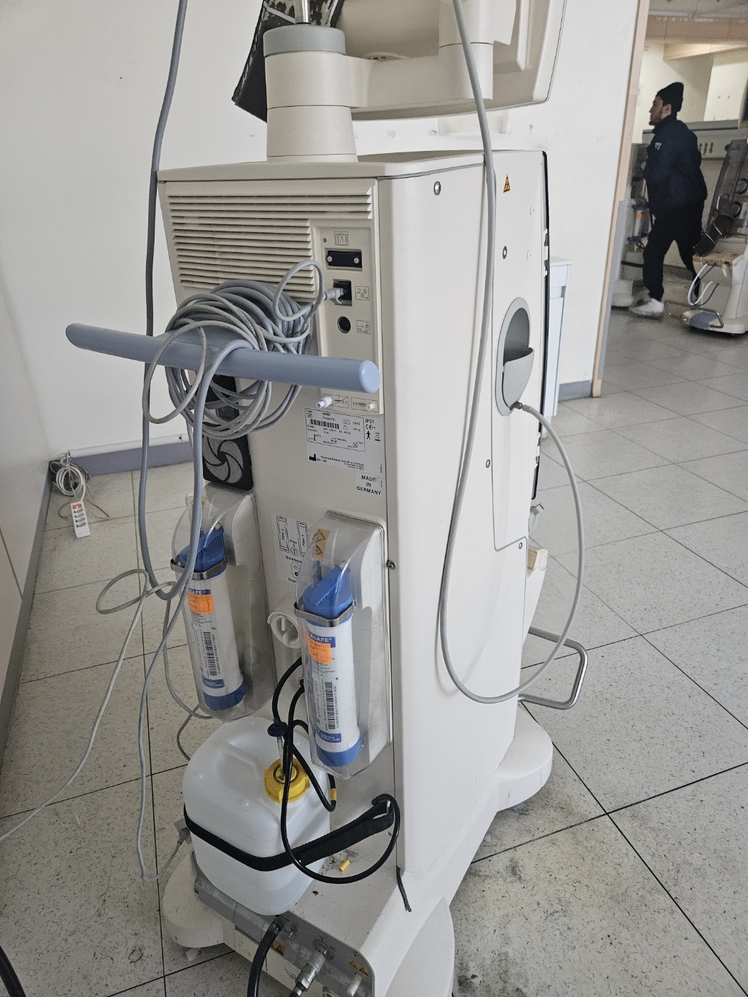 fresenius 5008s Hemodialysis System    dialysis machine