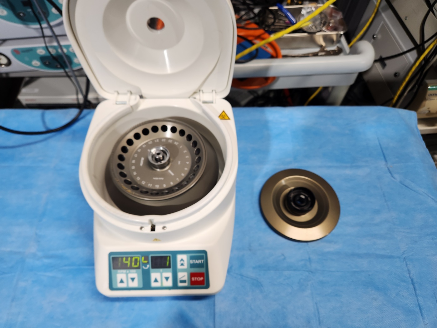 Hettich Mikro 120 Centrifuge