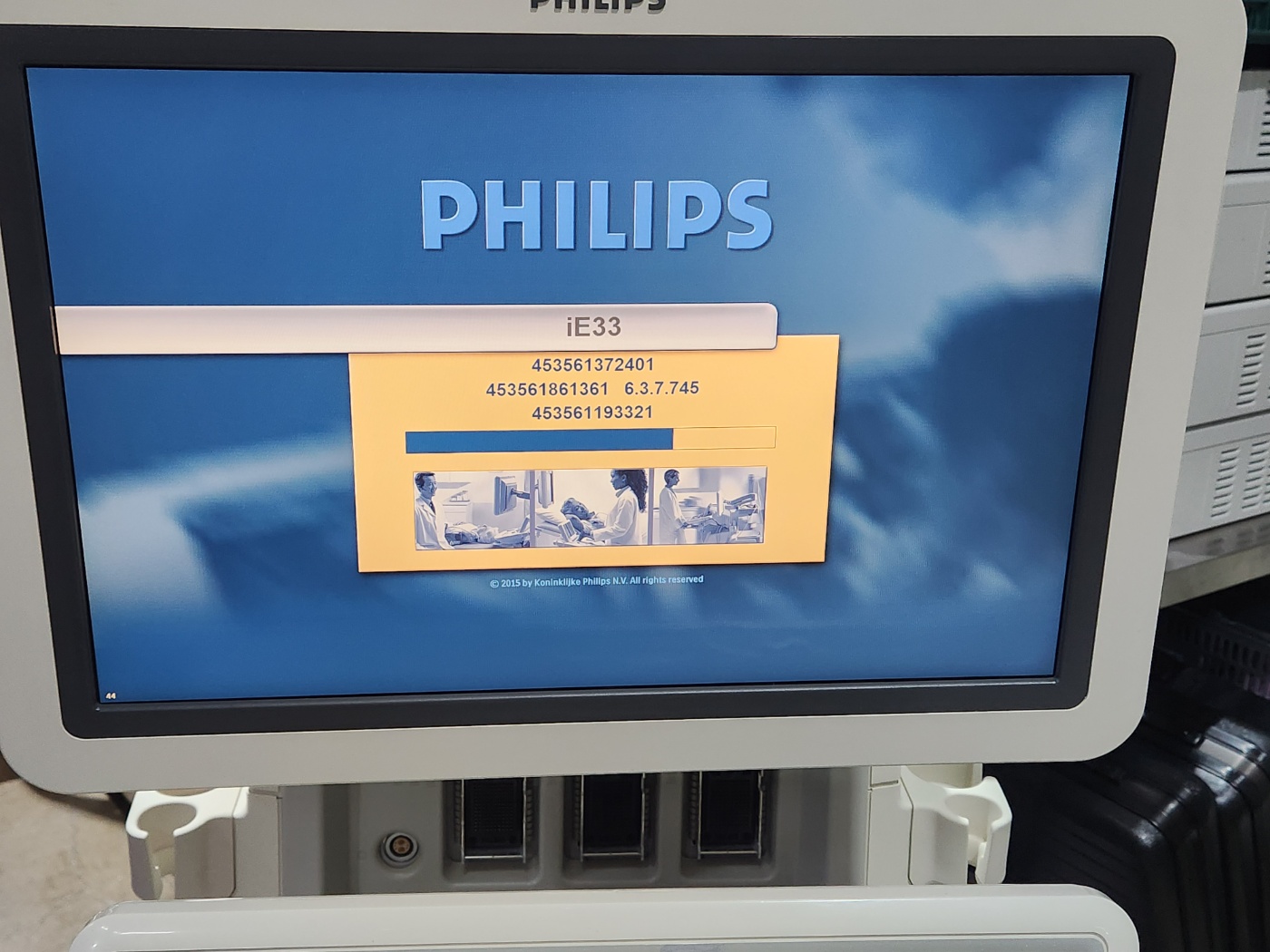 Philips IU33 Ultrasound Machine