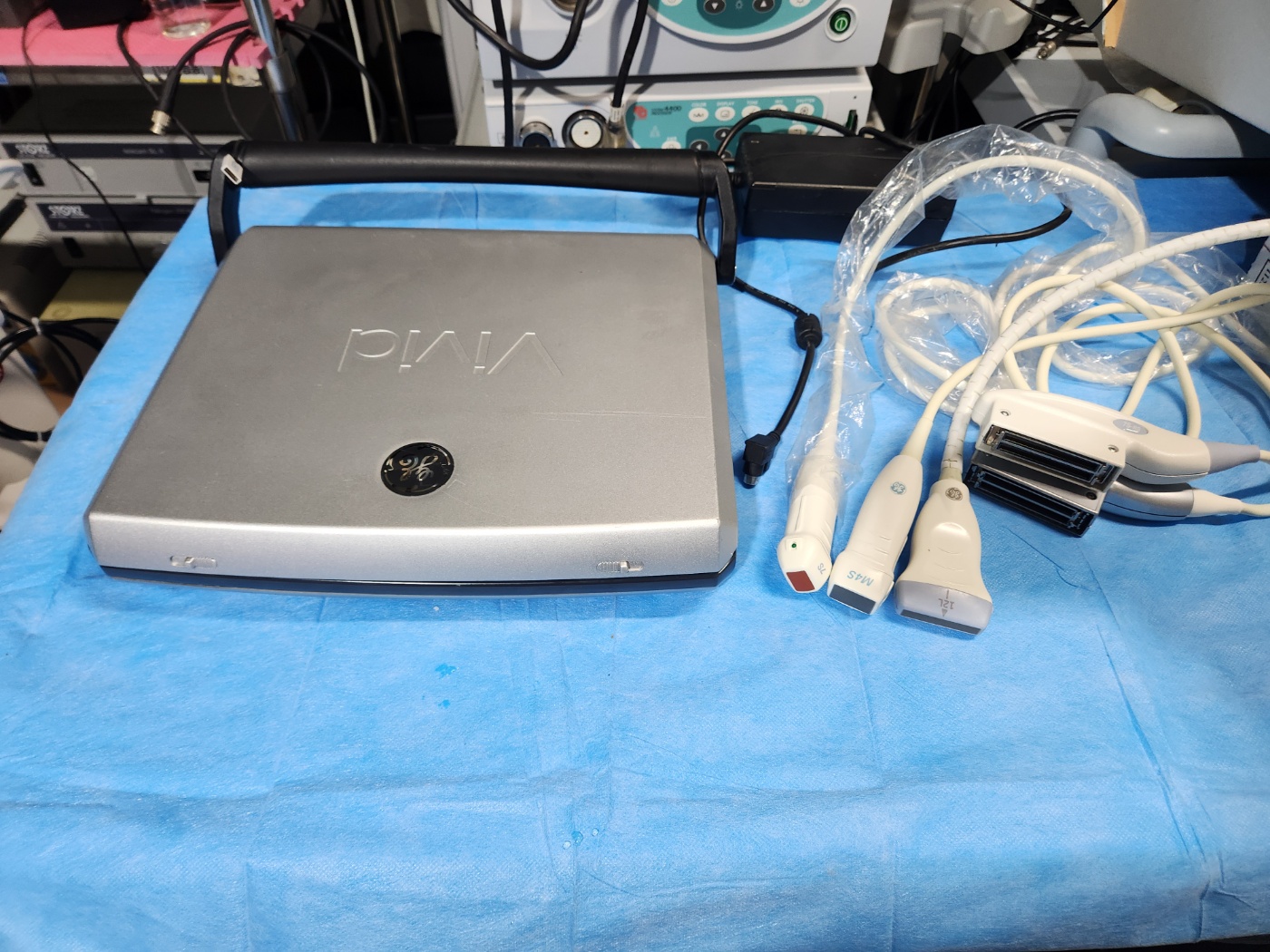 GE Vivid Q Portable Ultrasound