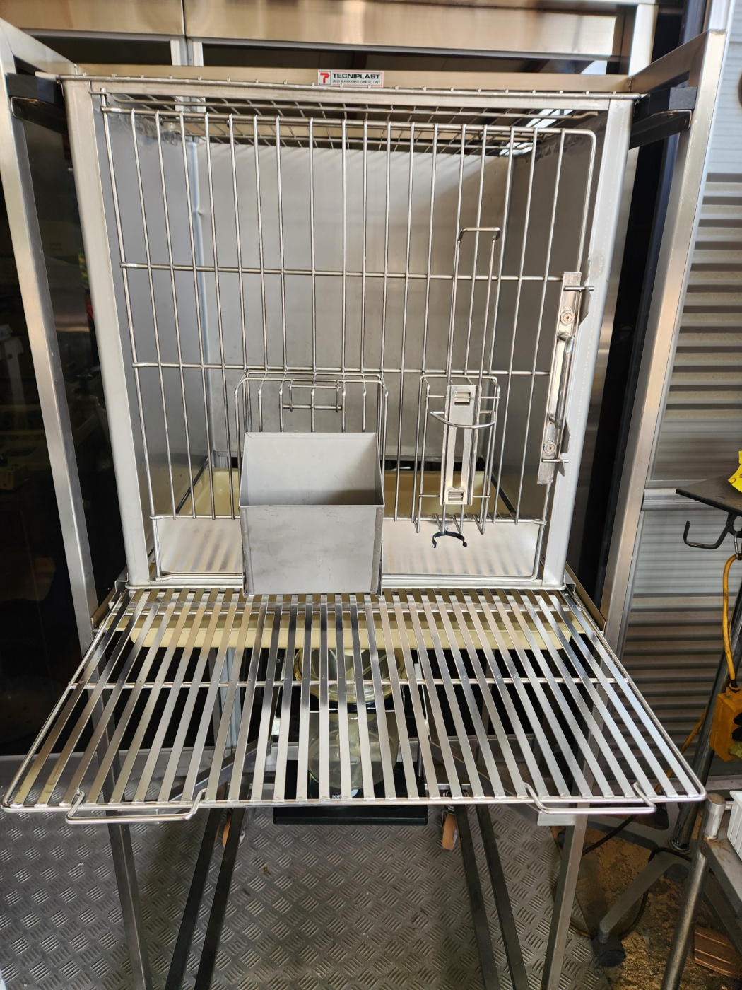 Tecniplast Laboratory Animal Equipment R-SUITE - Rack