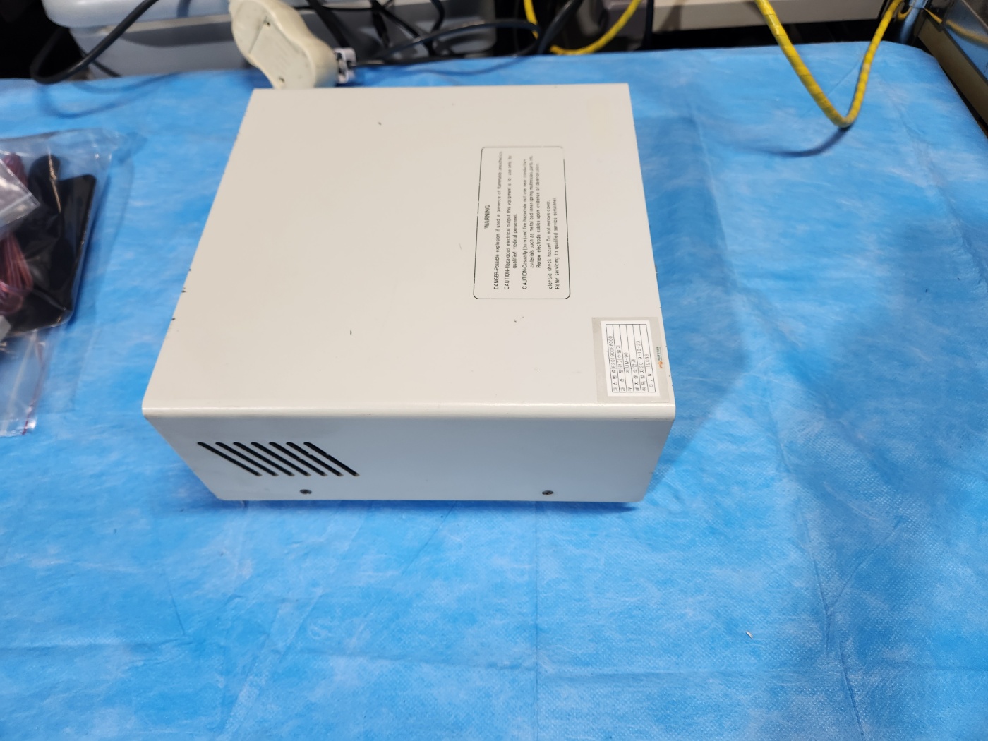 UM 90 Electrosurgical Unit