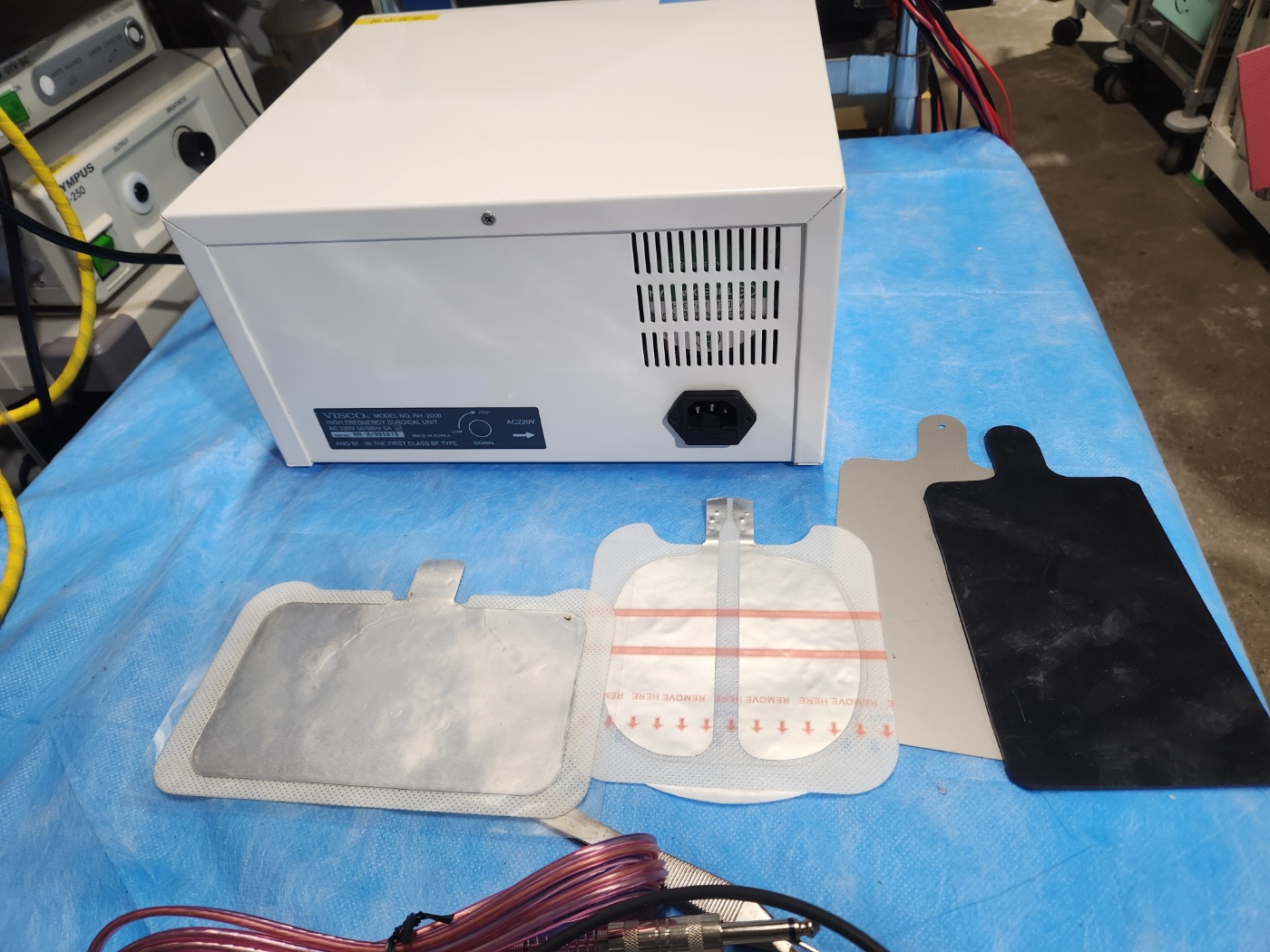 VISCO RH 2000 Electrosurgical Unit