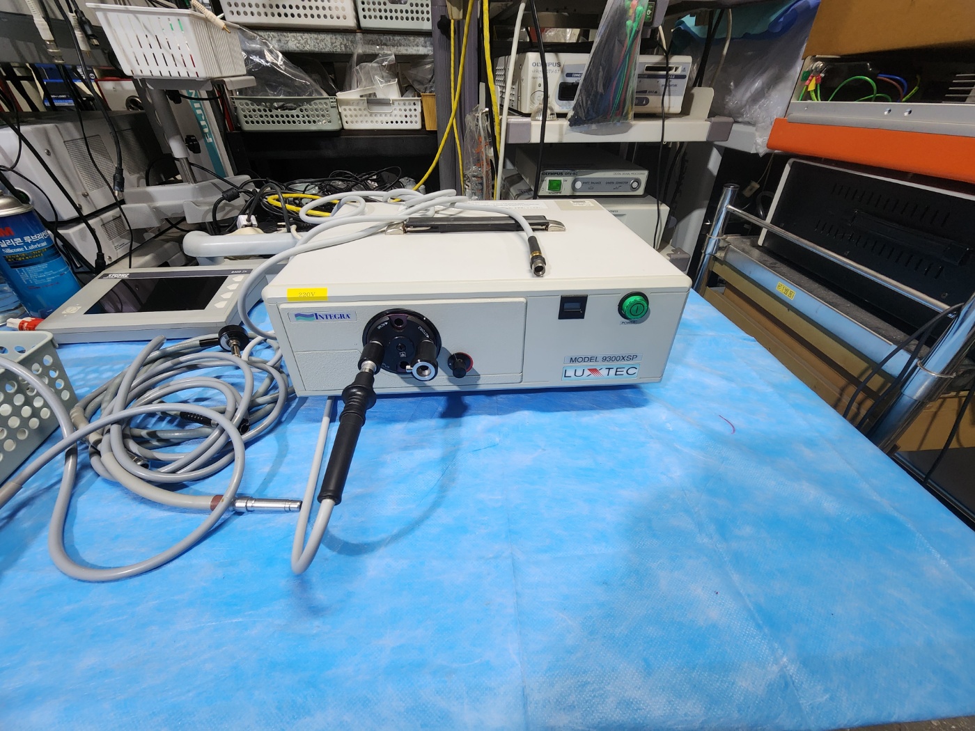 LUXTEC 9300XSP 300W Xenon Light Source