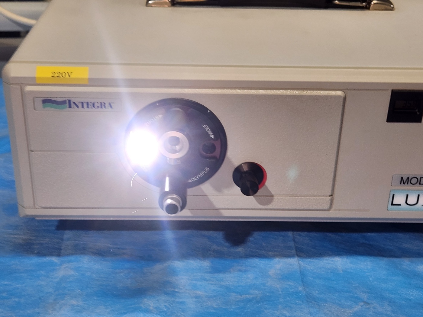 LUXTEC 9300XSP 300W Xenon Light Source