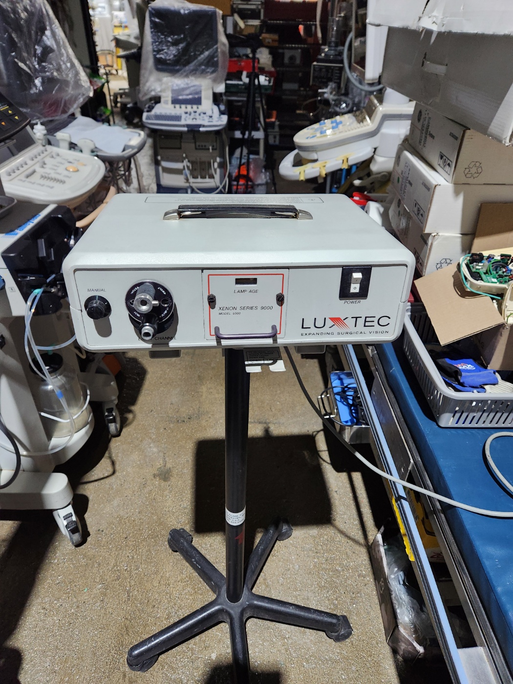 Luxtec Xenon Series 9000 Model 9300 Light Source