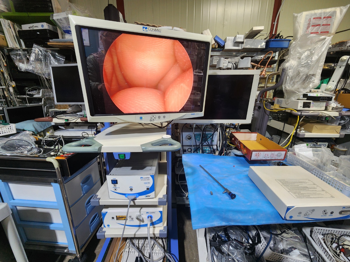 ConMed IM3300 EDTV Camera system